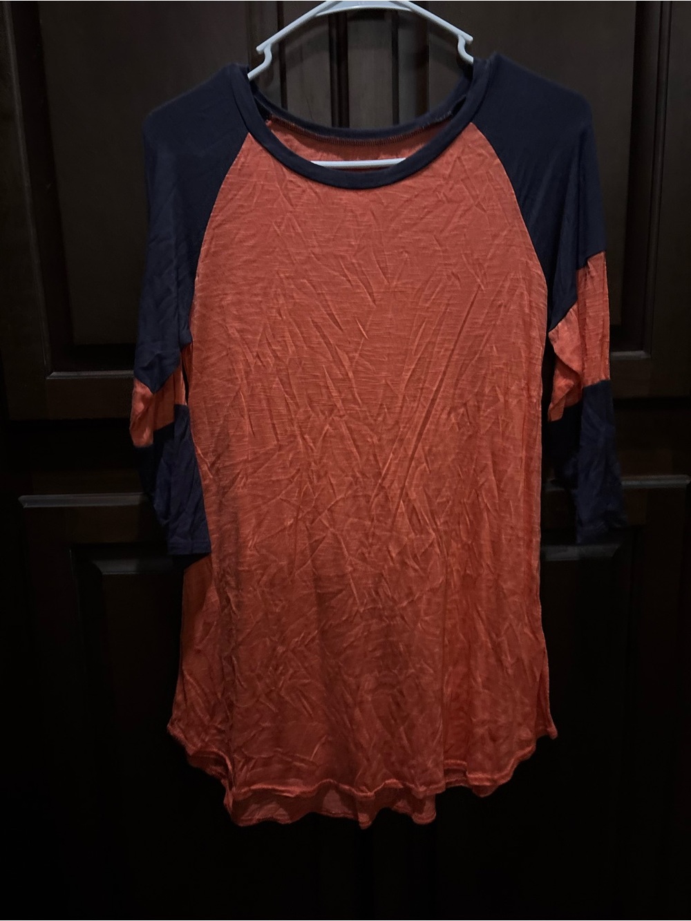 Women’s Raglan Sleeve Top in Rust and Navy